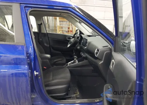 2022 Hyundai Venue Sel from USA, damaged, VIN KMHRC8A32NU176632